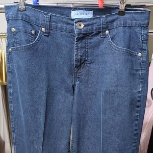 Kim Rogers jeans size 6, altered length invw353